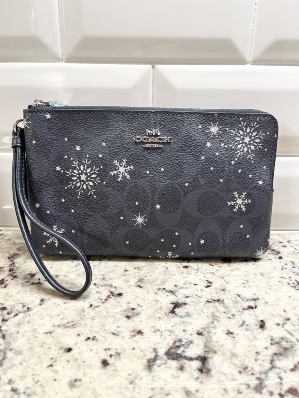 Coach Double Zip Snowflake Wristlet NWOT
